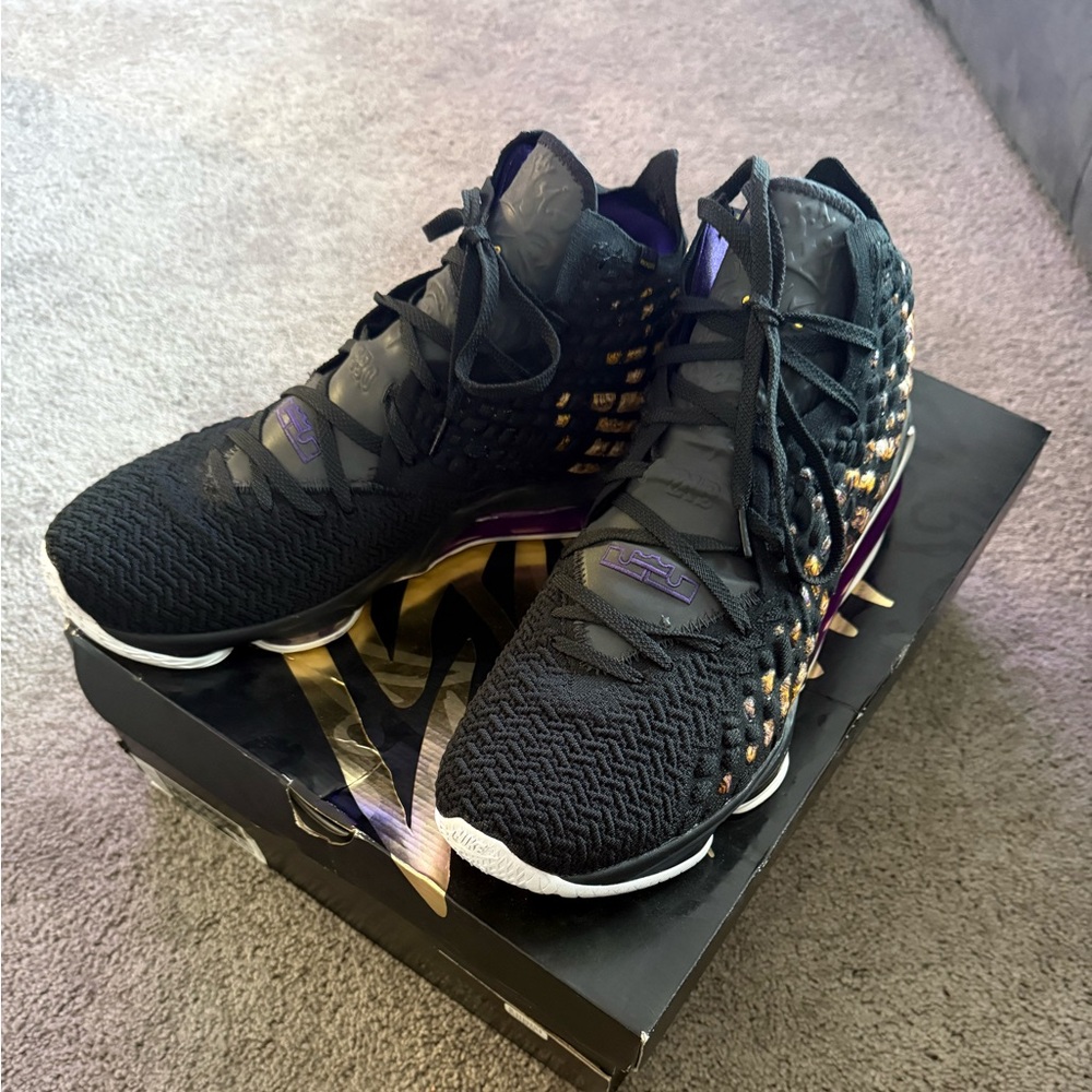 LeBron James Basketball Sneakers - Picture 8 of 8
